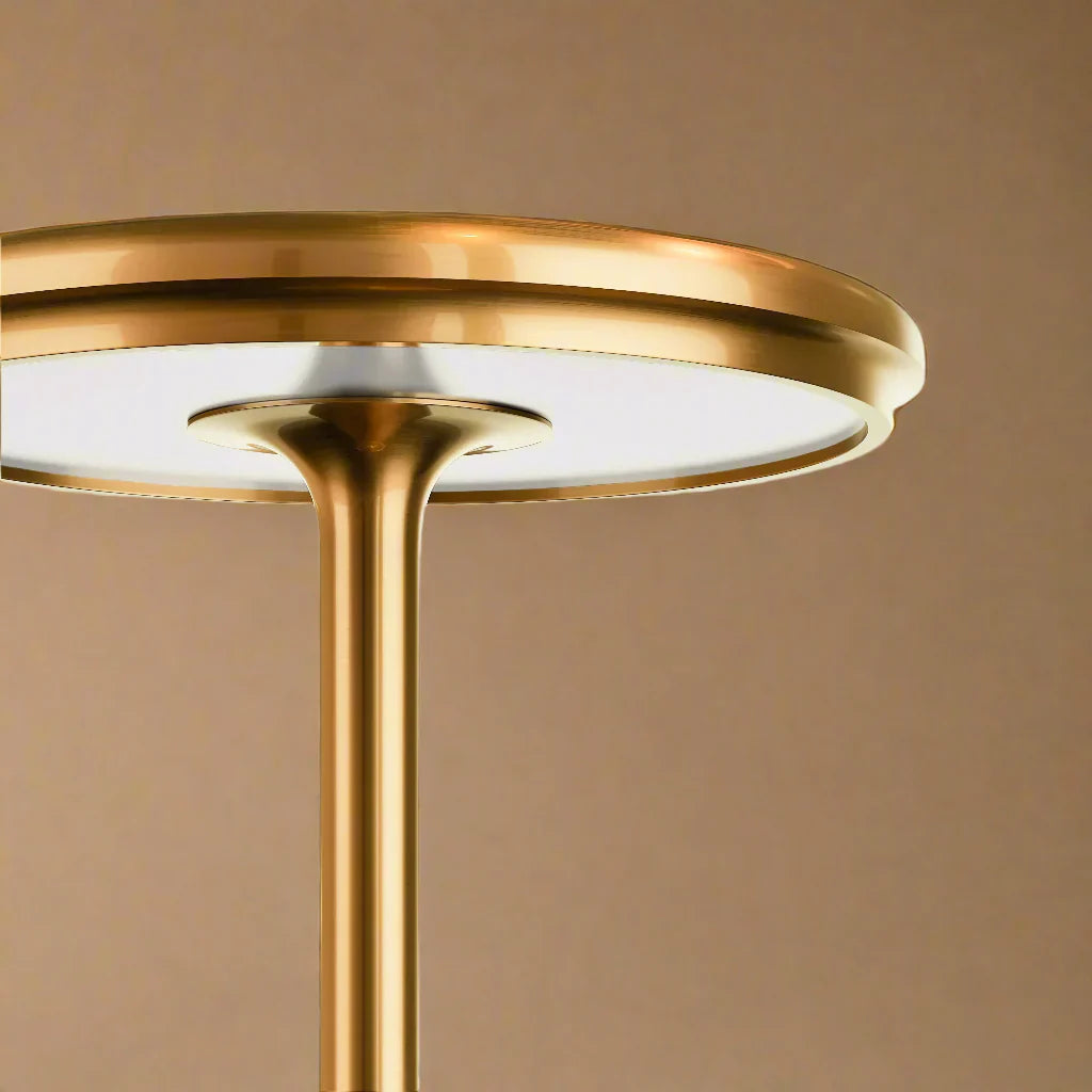 THE SCANDINAVIAN TABLE LAMP